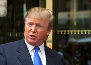 “Trump Considers Probe into Alleged Fraud and Waste in Ukraine Aid Amid War with Russia”