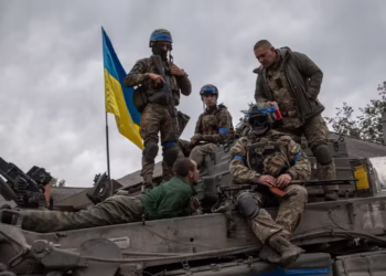 “Russian Special Forces Launch Bold Attack on Ukrainian Troops via Gas Pipeline”