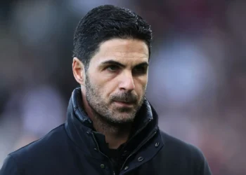 “Arteta Stays Defiant: Arsenal’s Title Hopes Alive Despite Man Utd Draw”